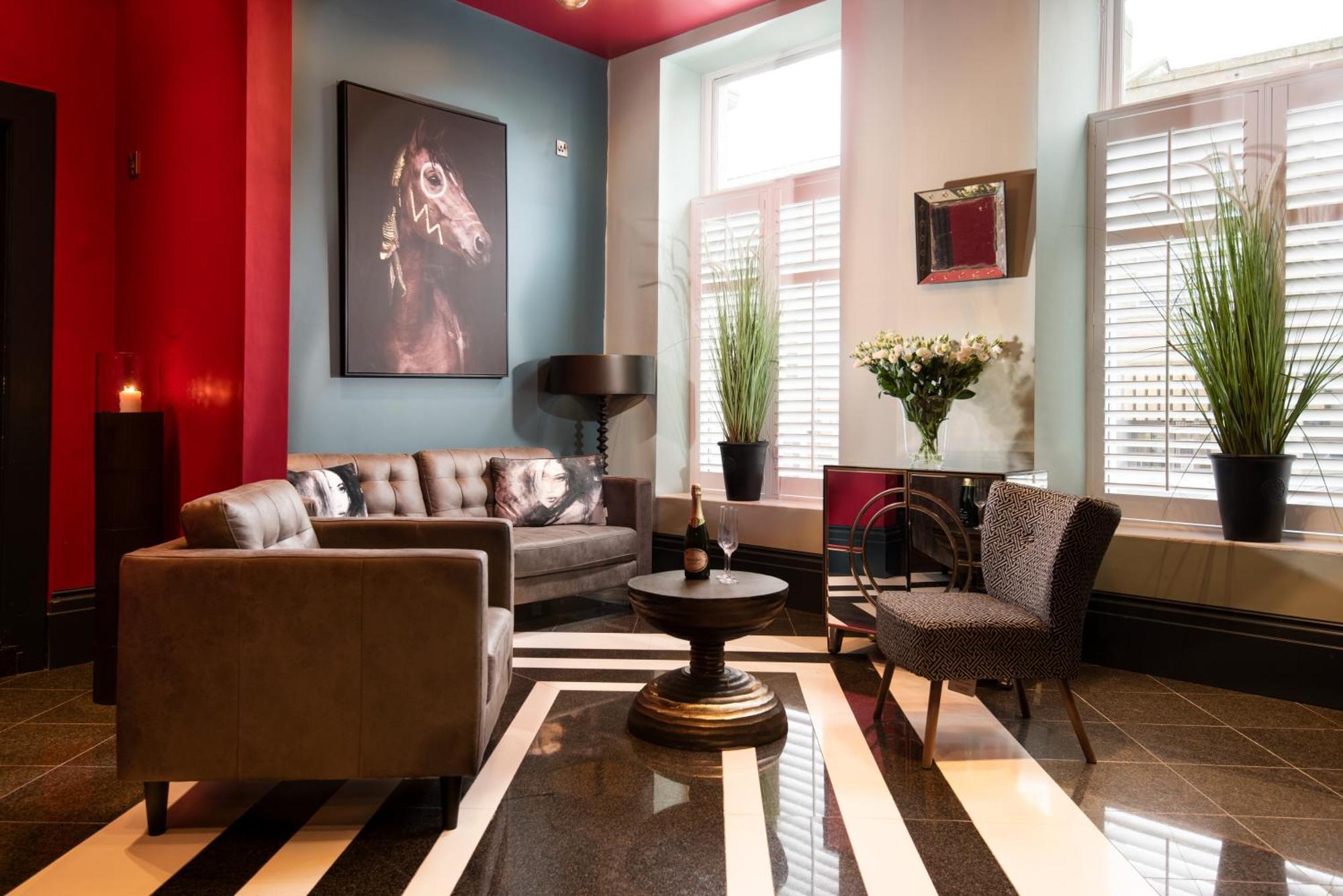 The Saafe Luxury Apartment *